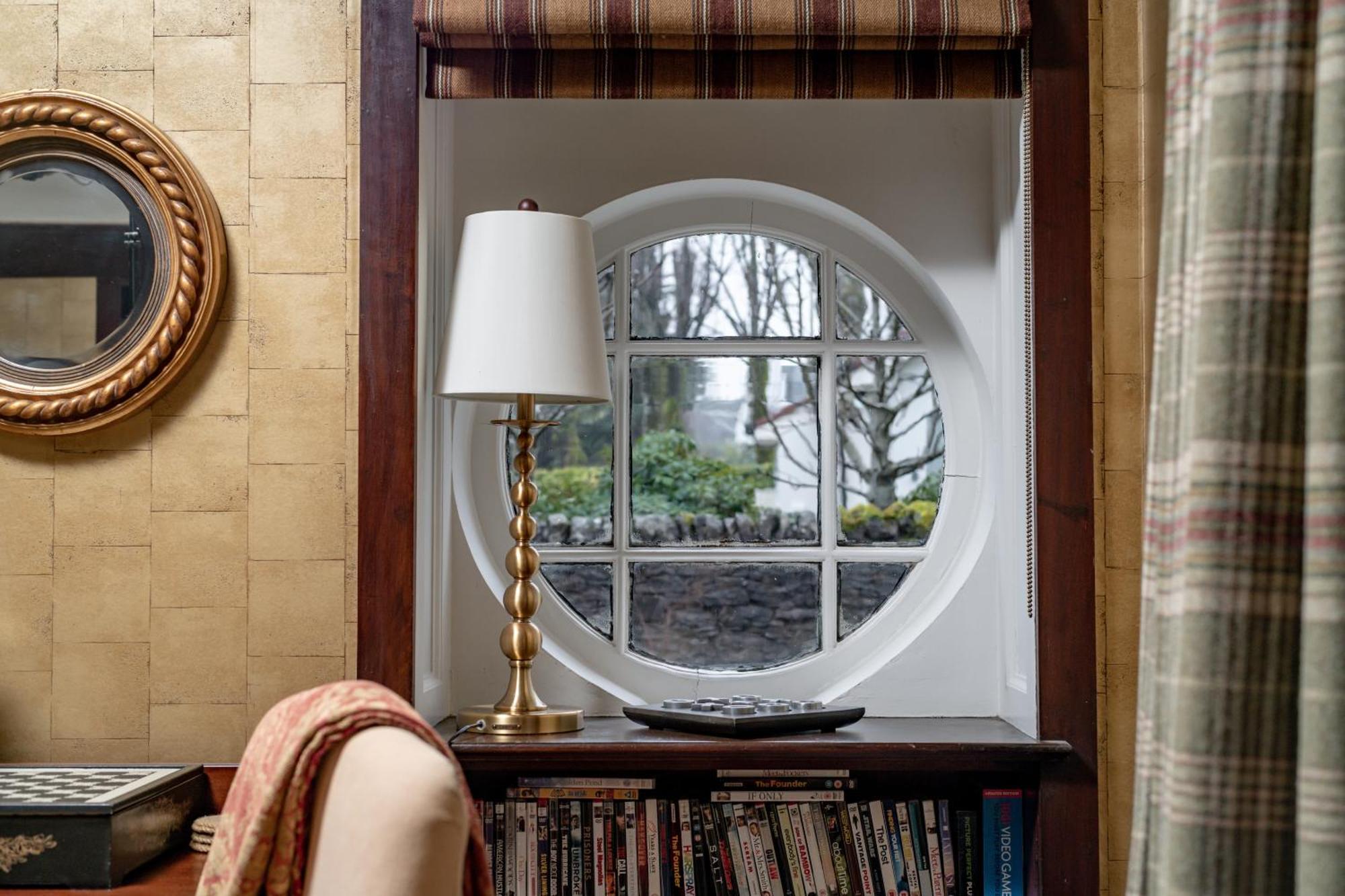 Unique Arts & Crafts Home In Auchterarder Bagian luar foto