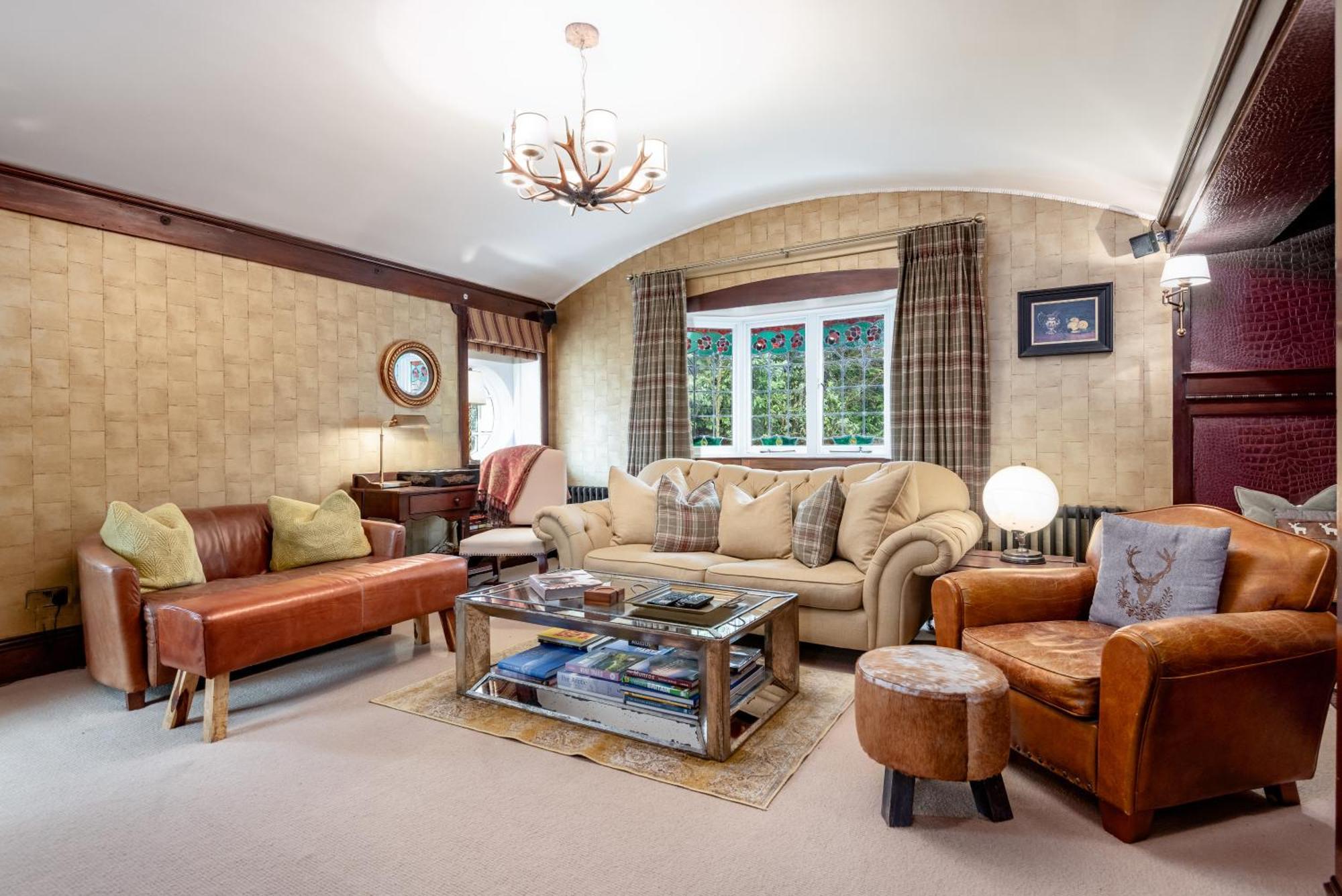 Unique Arts & Crafts Home In Auchterarder Bagian luar foto